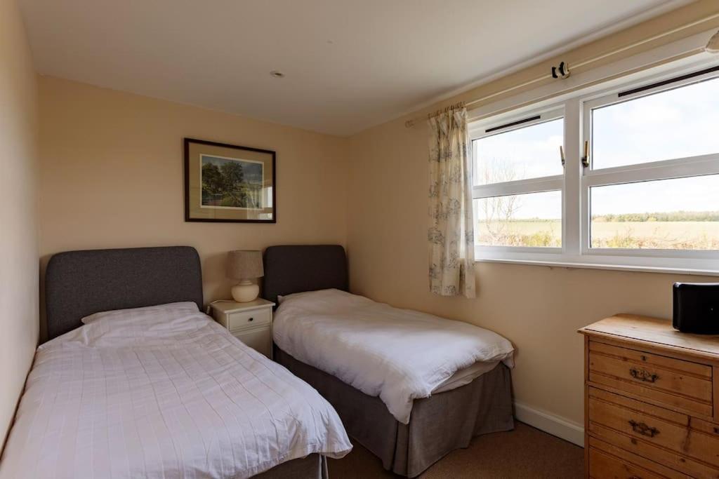 Blackhill Farm Cottage เพิร์ท ภายนอก รูปภาพ